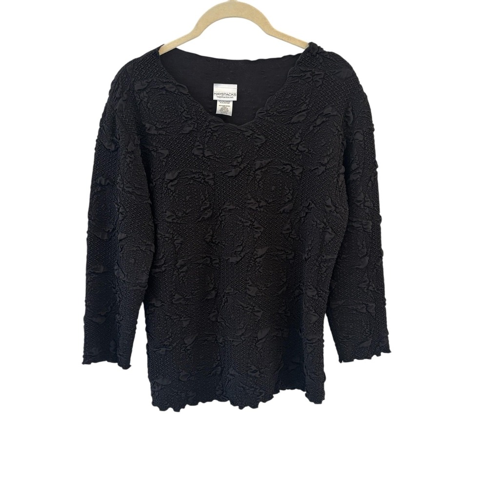 Haystacks Surreal Textured Floral Top Womens Size M Black V Neck 3/4‎ Sleeve